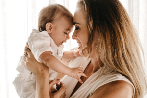 【主婦層アプローチを徹底攻略！】子育てママの特徴と運用ポイントまとめ