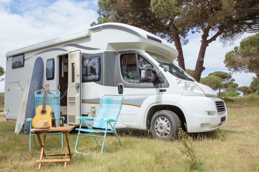キャンピングカー イメージ
